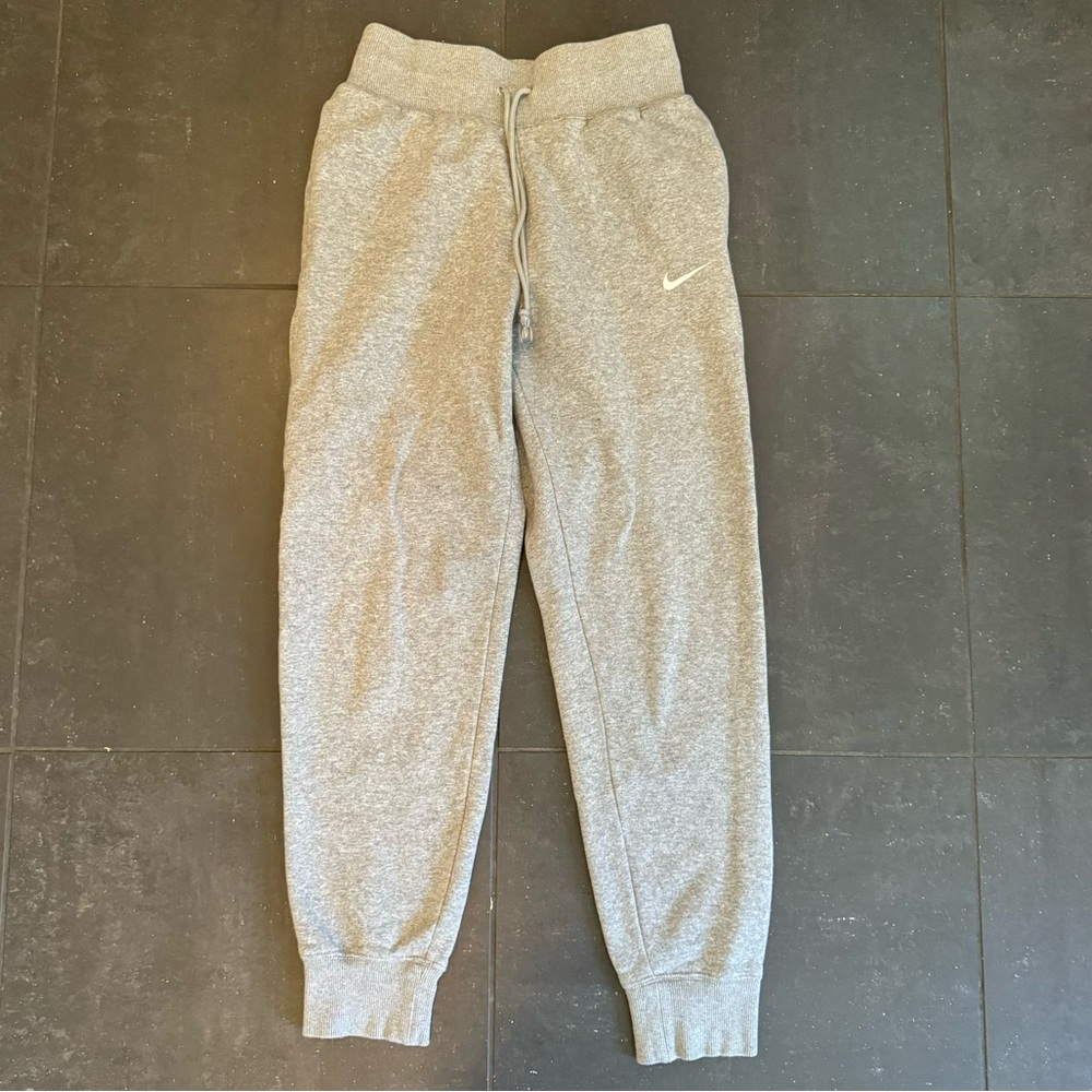 Nike joggers